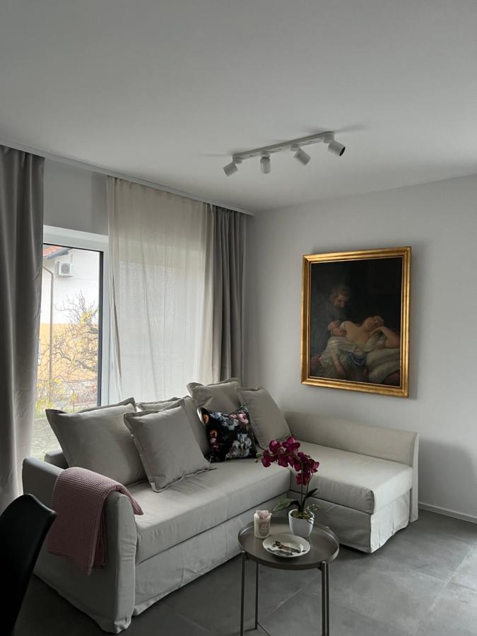 Apartments Lily Ljubljana Exteriör bild